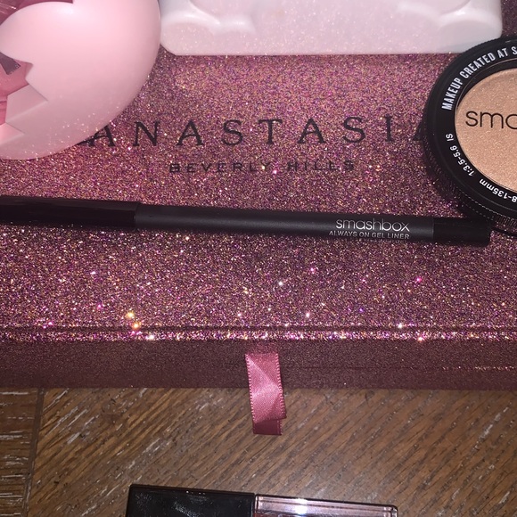 Smash box ablaze eyeshadow, eyeliner,lipstick trio - Picture 5 of 5